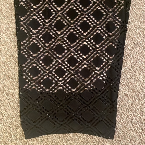 Black Guess dress - Picture 4 of 5